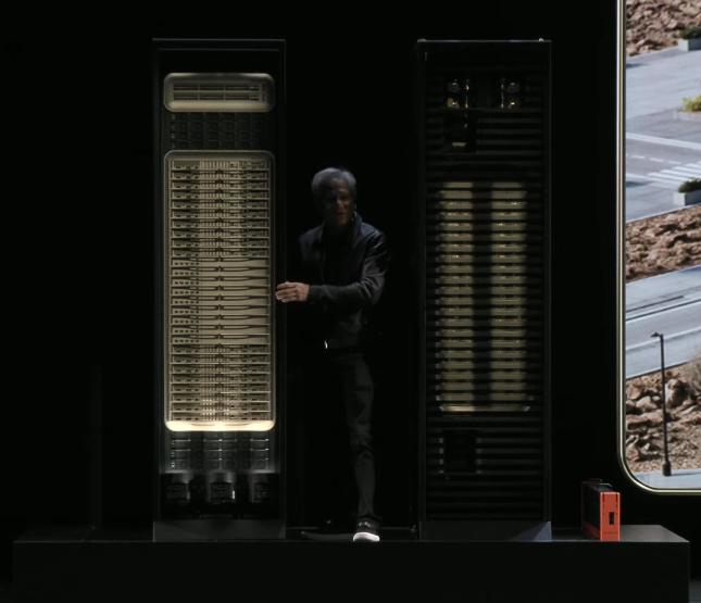 黃仁勛描繪AI驅(qū)動(dòng)的未來(lái)科技藍(lán)圖 6G、量子計(jì)算、機(jī)器人、自動(dòng)駕駛與物聯(lián)網(wǎng)技術(shù)研發(fā)的深度融合